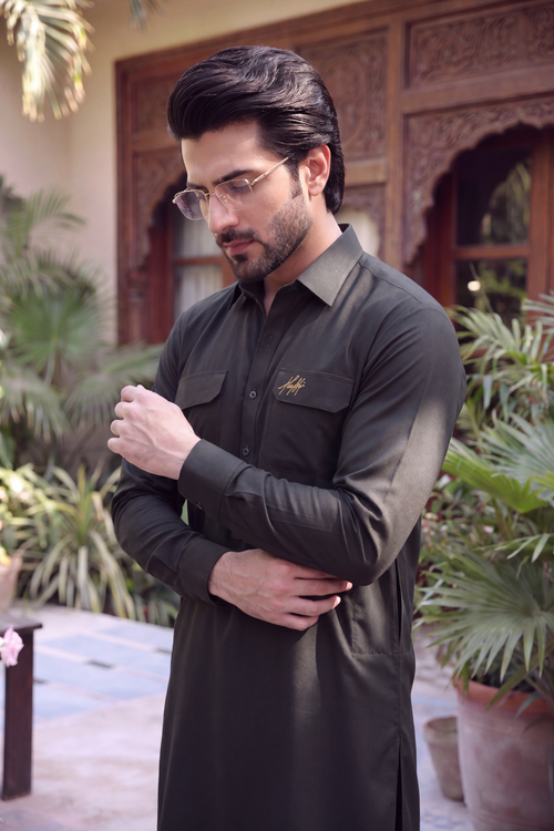 BLACK BOSKI LINEN KURTA FARSHI PAJAMA